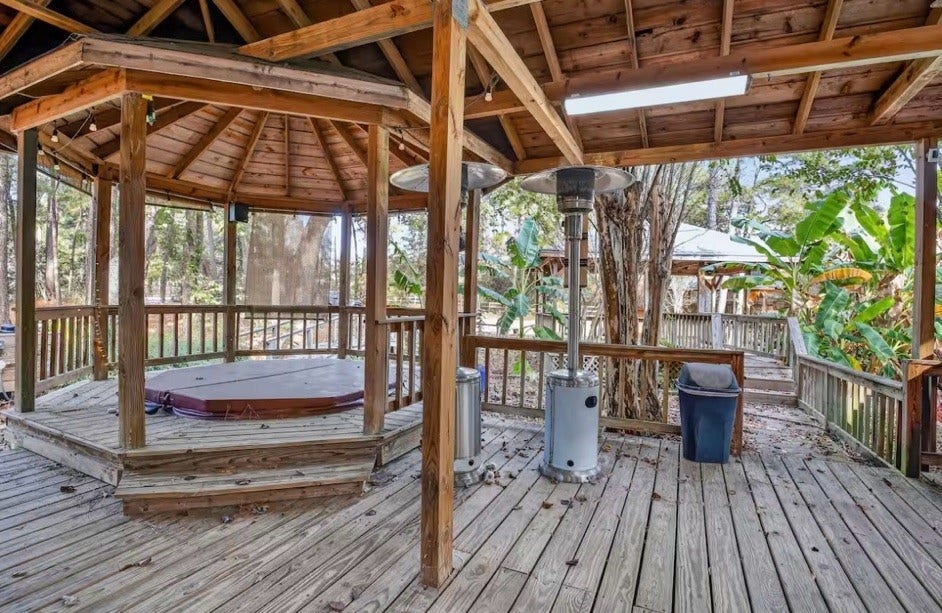 14111 Decker Drive, Magnolia, TX 77355