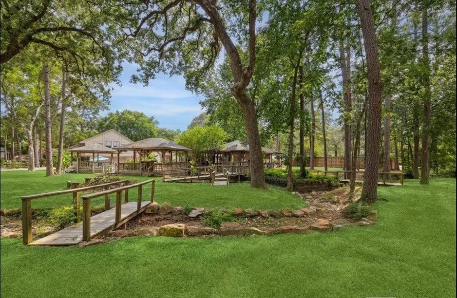 14111 Decker Drive, Magnolia, TX 77355