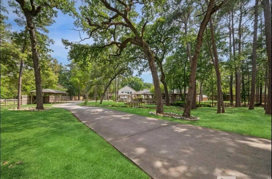 14111 Decker Drive, Magnolia, TX 77355