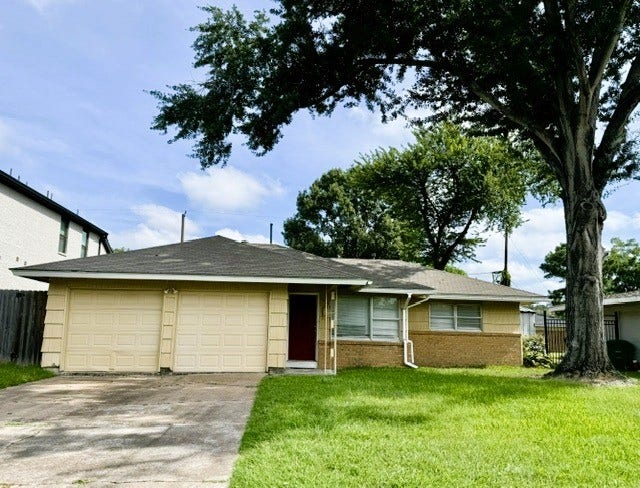 Property photo for 7406 Janak Drive, Houston, TX