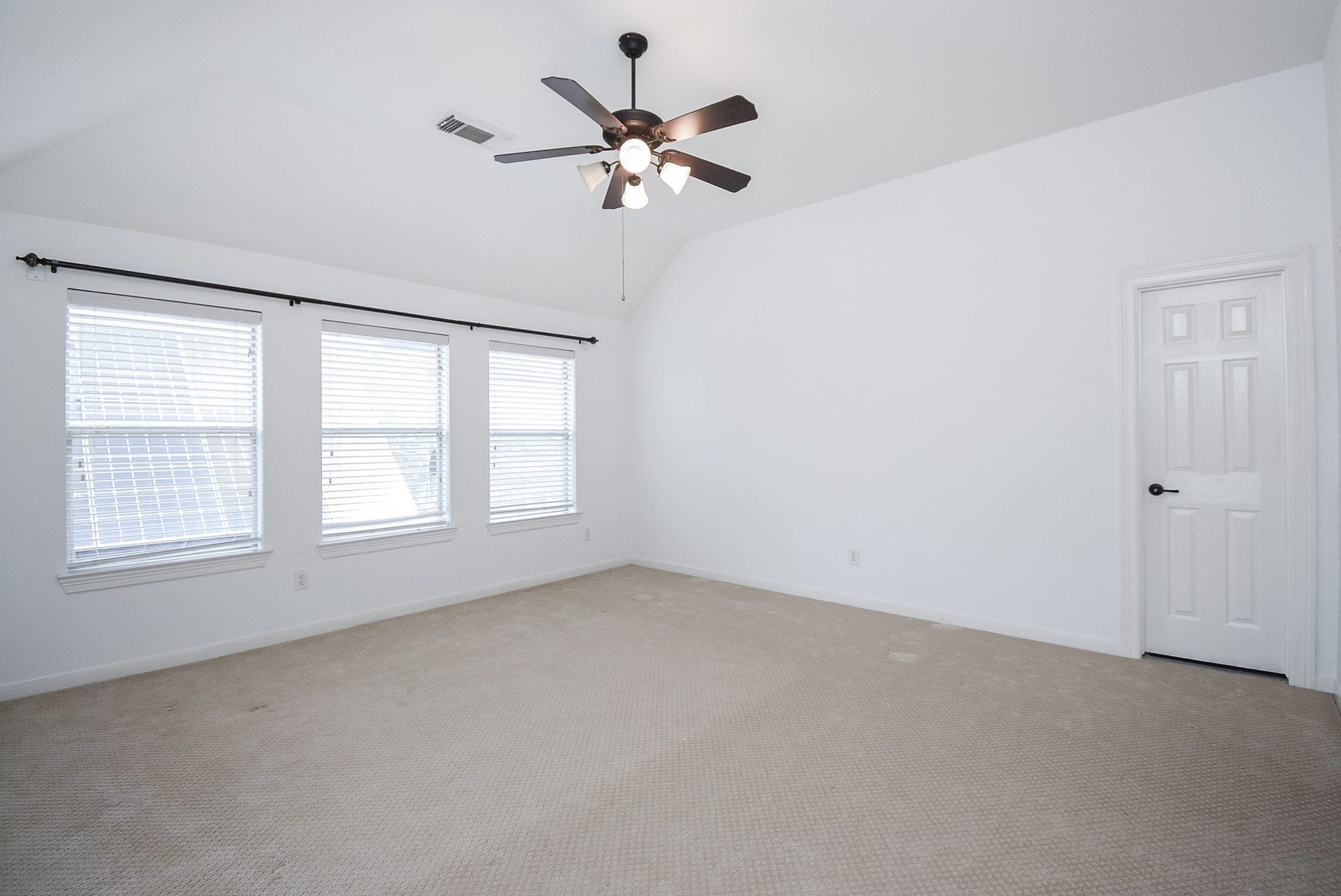 7606 Westmoreland Drive, Sugar Land, TX 77479 7606 Westmoreland Drive, Sugar Land, TX 77479