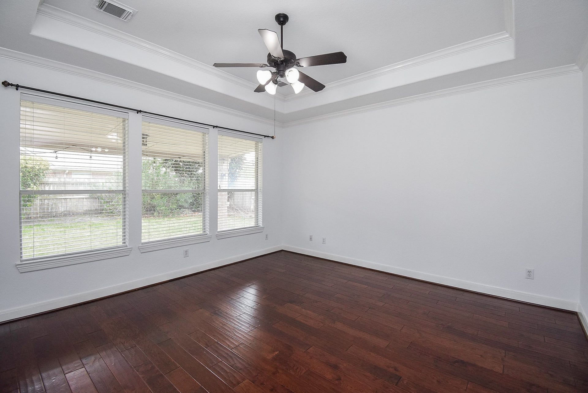 7606 Westmoreland Drive, Sugar Land, TX 77479 7606 Westmoreland Drive, Sugar Land, TX 77479