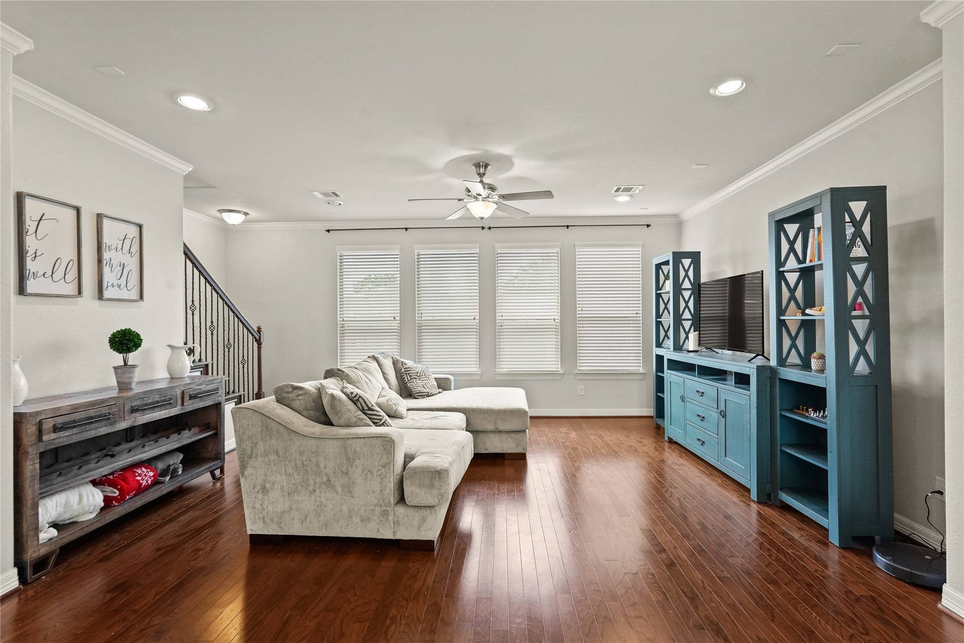 10020 Spring Shadows Park Circle, Houston, TX 77080 10020 Spring Shadows Park Circle, Houston, TX 77080