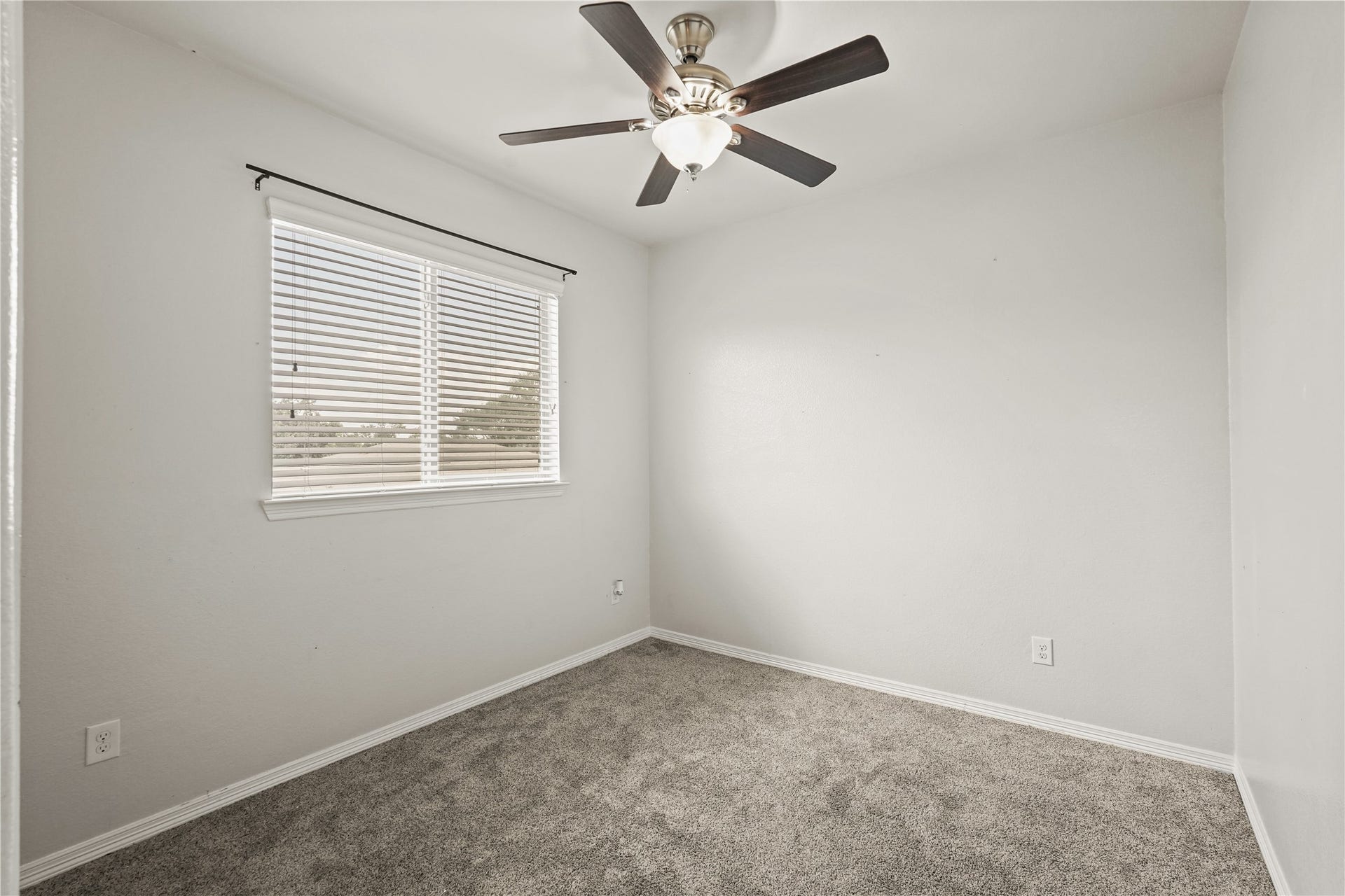 10020 Spring Shadows Park Circle, Houston, TX 77080 10020 Spring Shadows Park Circle, Houston, TX 77080