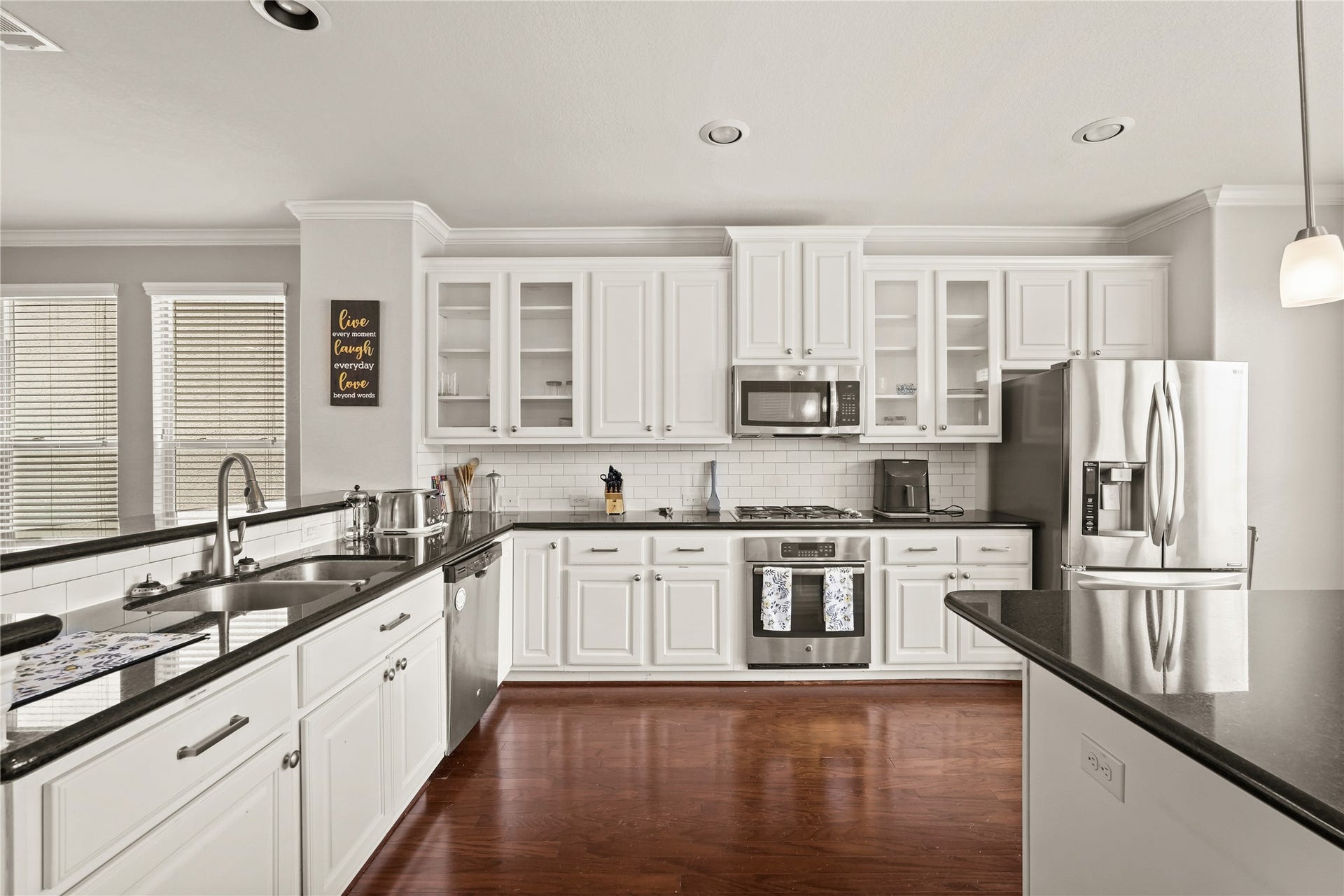 10020 Spring Shadows Park Circle, Houston, TX 77080 10020 Spring Shadows Park Circle, Houston, TX 77080