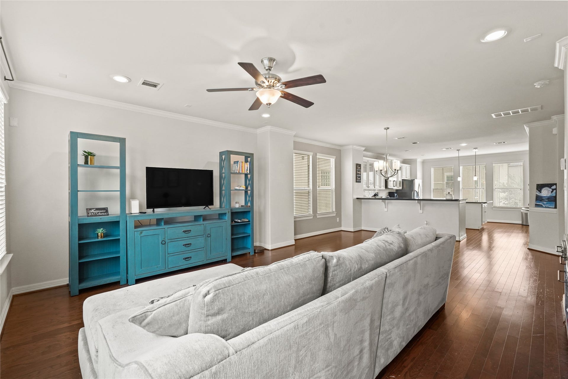 10020 Spring Shadows Park Circle, Houston, TX 77080 10020 Spring Shadows Park Circle, Houston, TX 77080