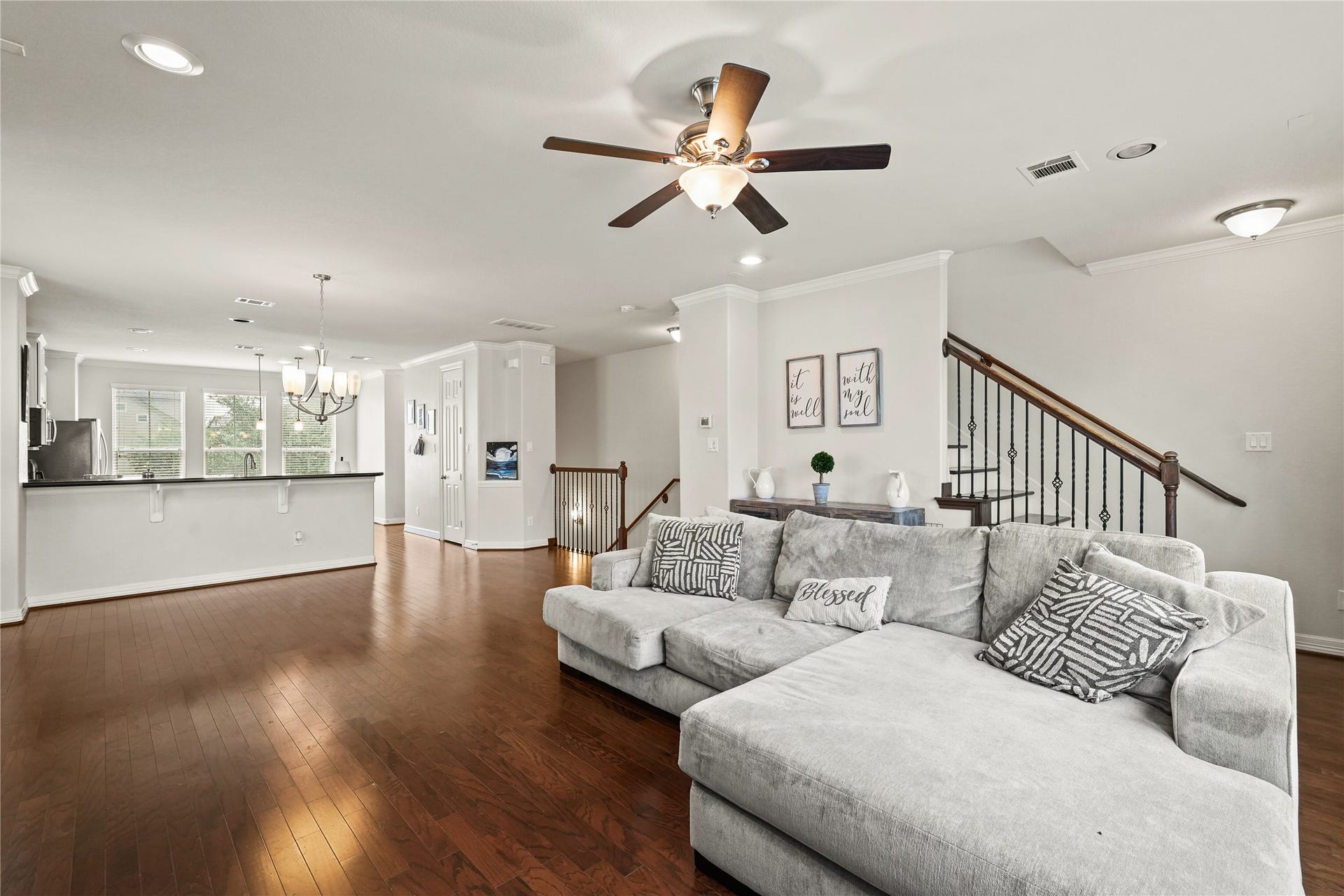 10020 Spring Shadows Park Circle, Houston, TX 77080 10020 Spring Shadows Park Circle, Houston, TX 77080