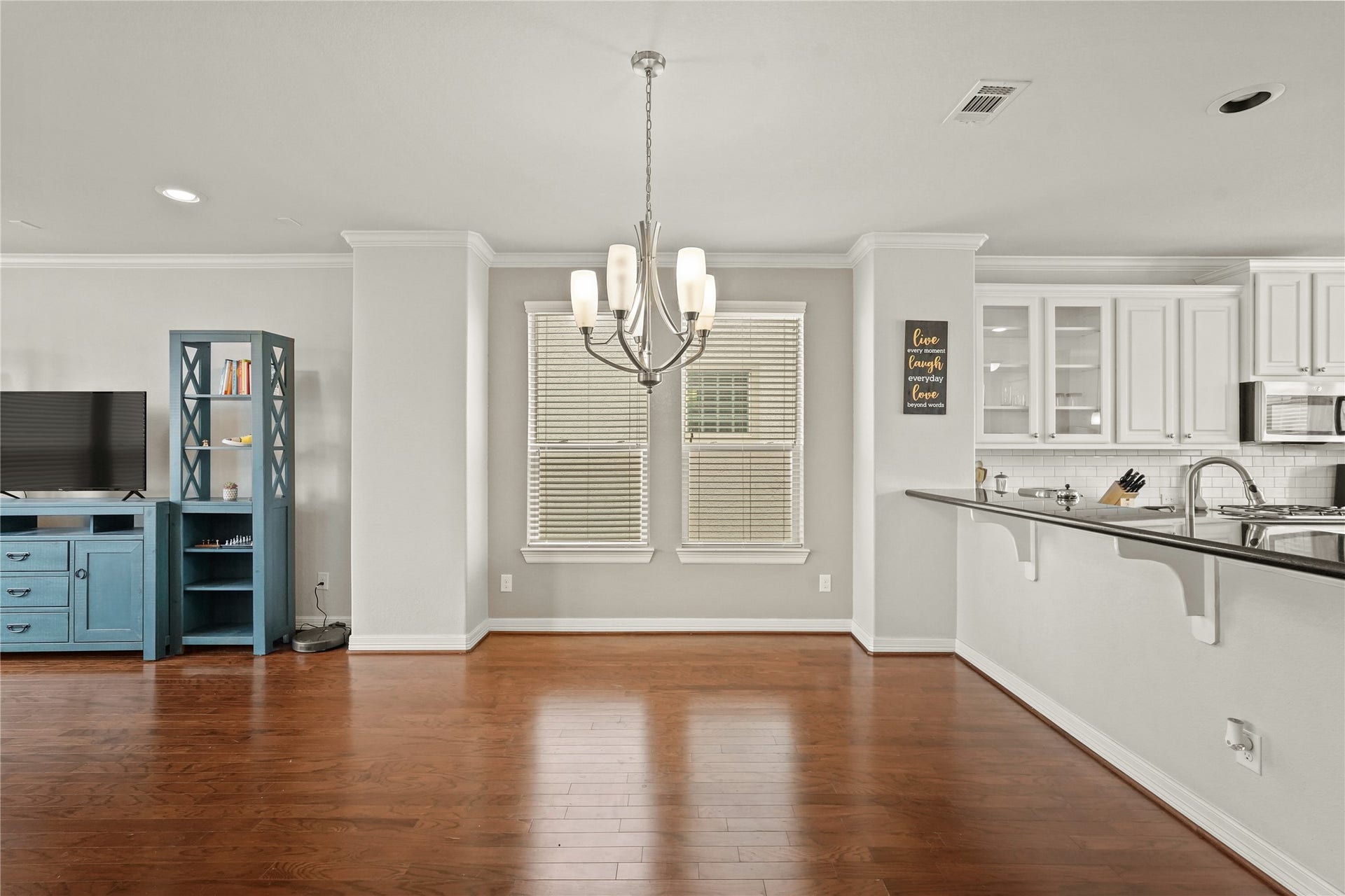 10020 Spring Shadows Park Circle, Houston, TX 77080 10020 Spring Shadows Park Circle, Houston, TX 77080