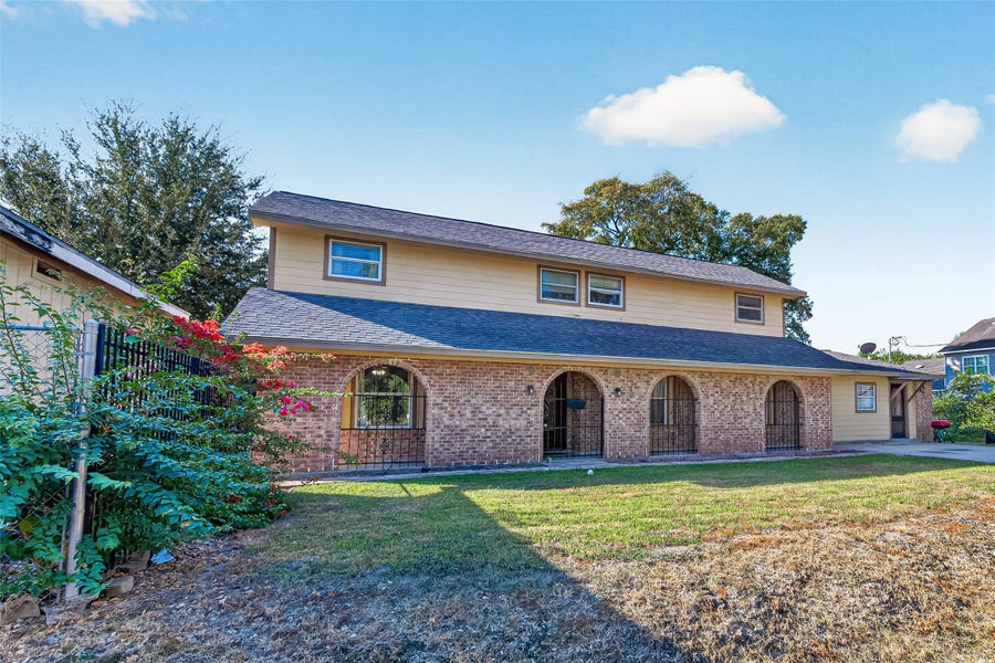 Property photo for 815 Davidson Street, Houston, TX