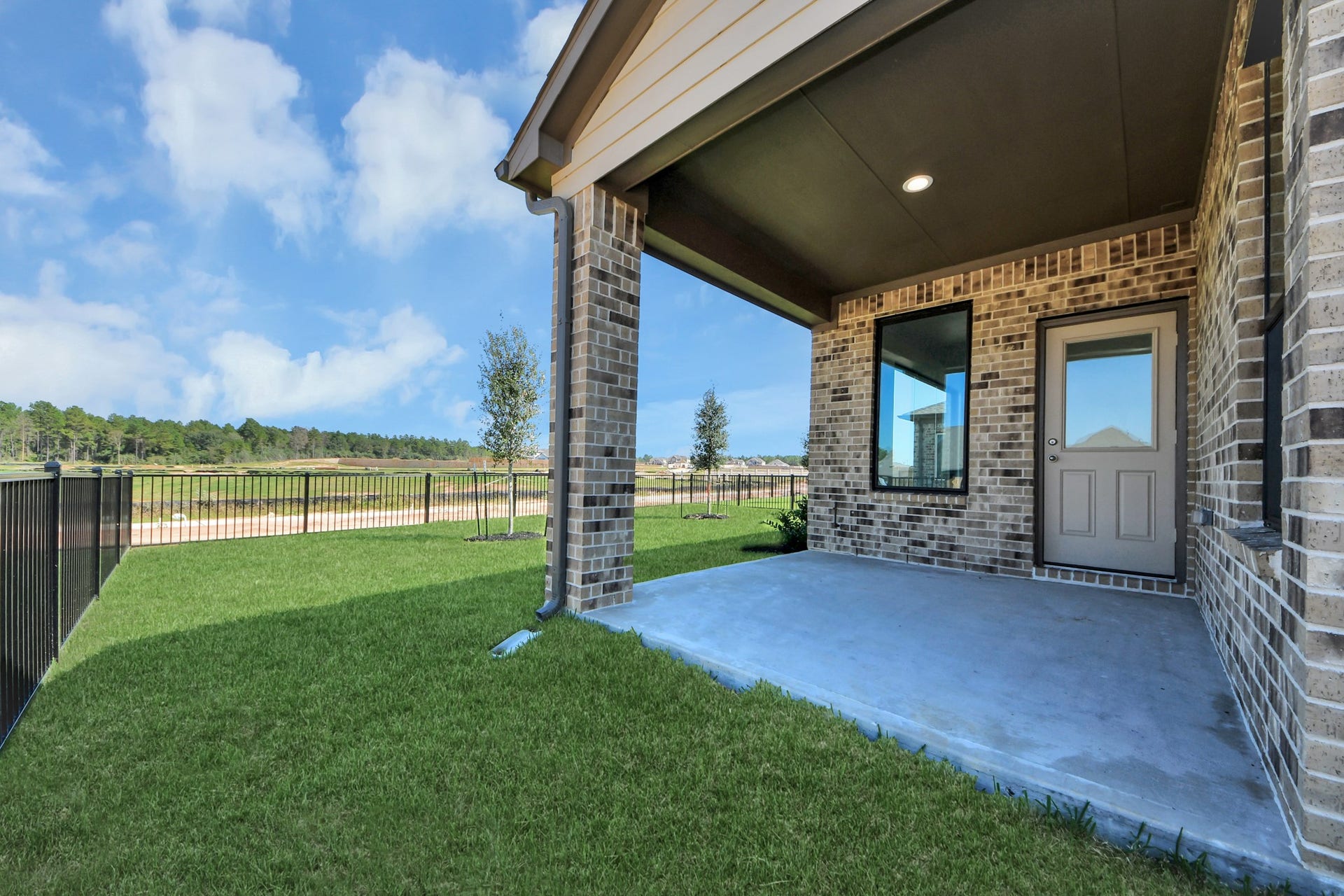 1017 Golden Glow Path, Magnolia, TX 77355 Come and see this spacious backyard with its beautiful covered patio. There is plenty of room for the kids to play and adults to relax. Perfect for your outdoor living space, patio furniture, bbq pit, and so much more. The possibilities are endless!