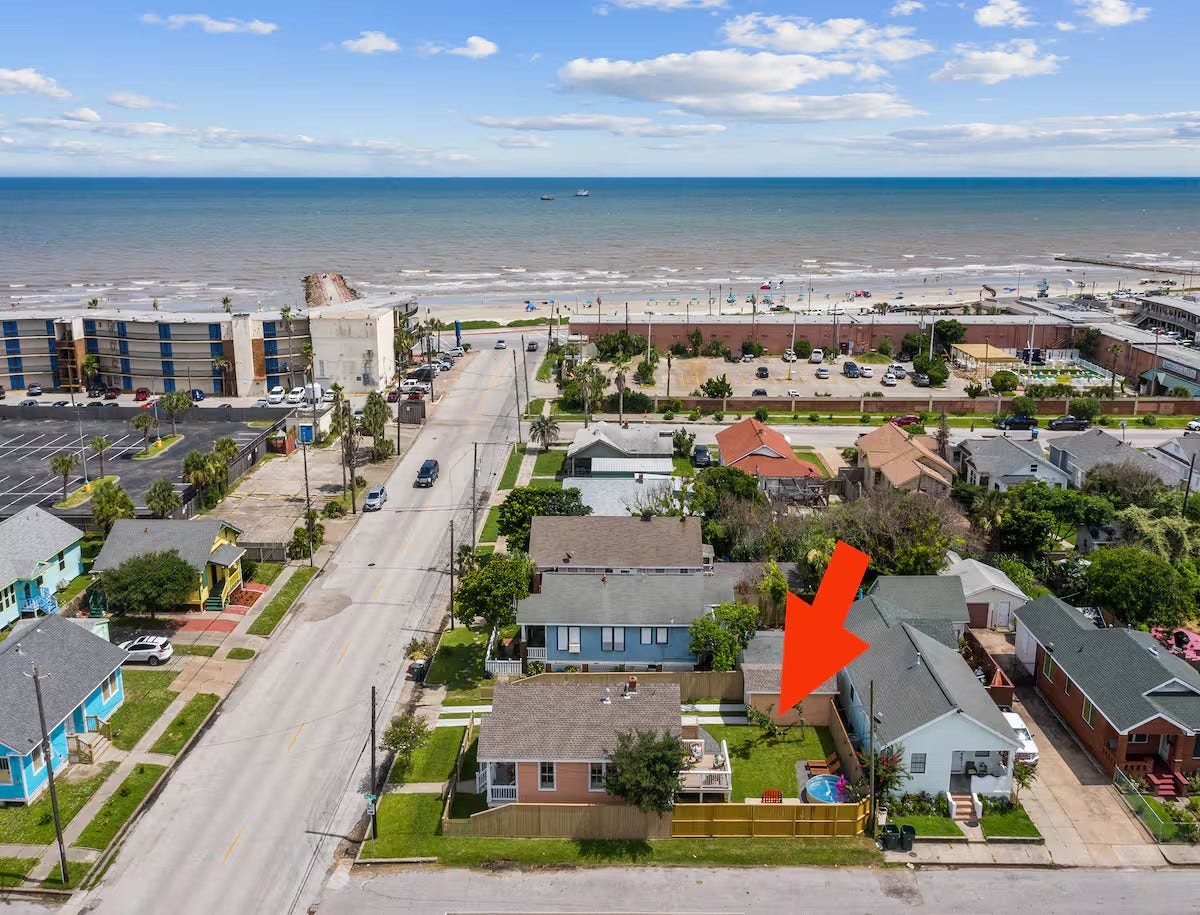 2601 37th Street, Galveston, TX 77550 Aerial view of the home on a corner lot and walking distance to the beach and restaurants