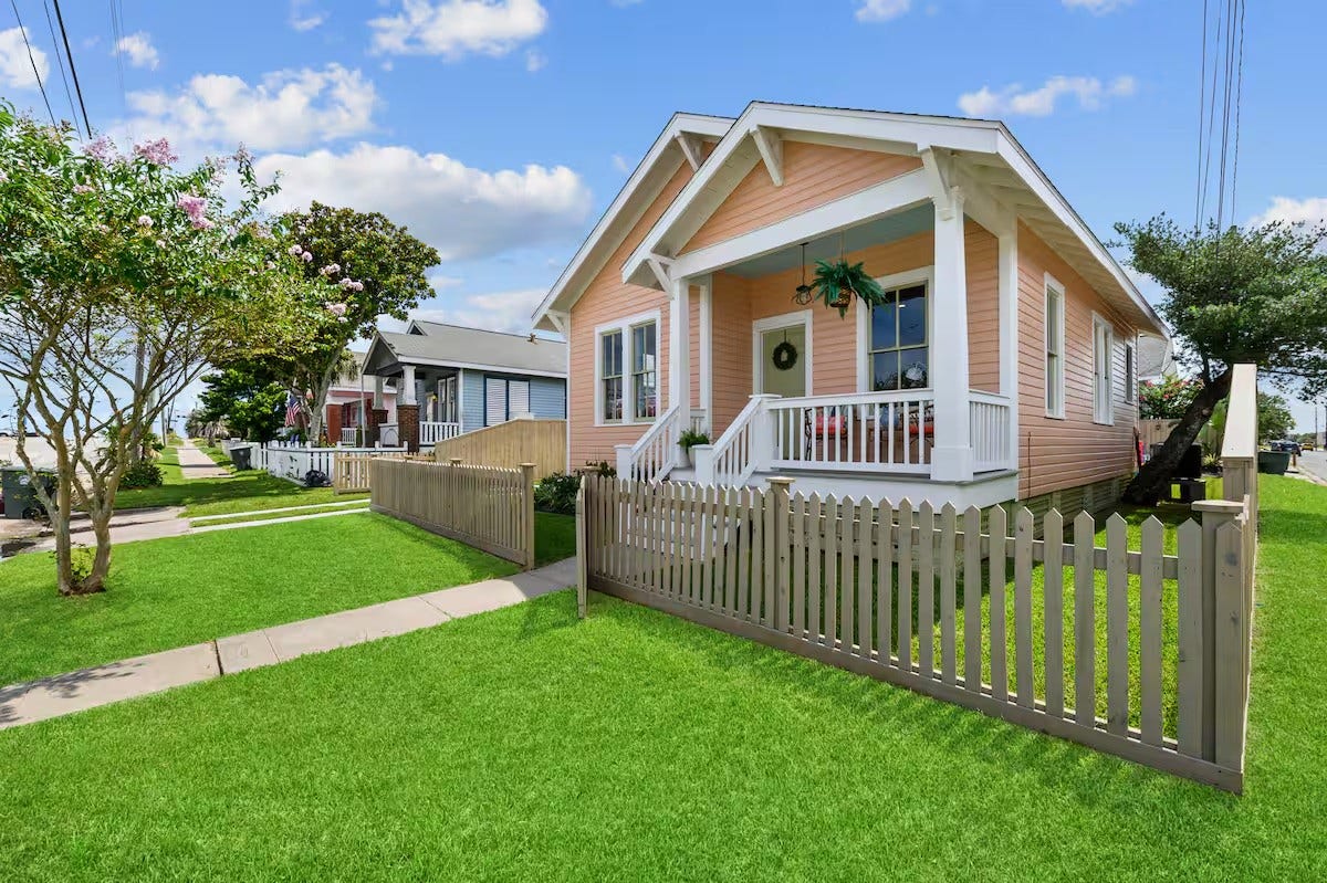 2601 37th Street, Galveston, TX 77550 2601 37th Street, Galveston, TX 77550