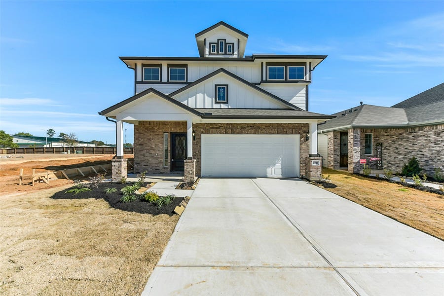 Property photo for 4221 Red Cedar Ring Lane, Pinehurst, TX