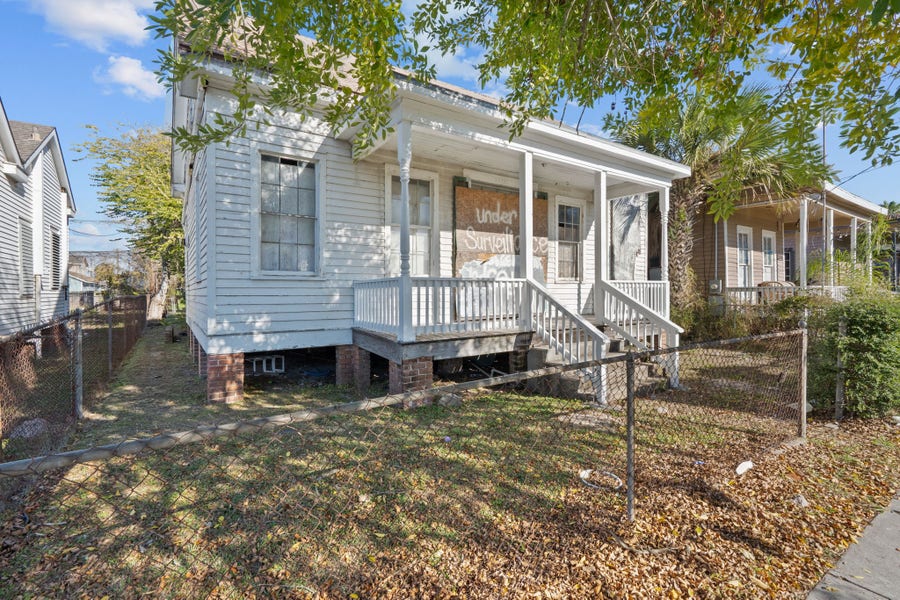 Property photo for 2814 Avenue L, Galveston, TX