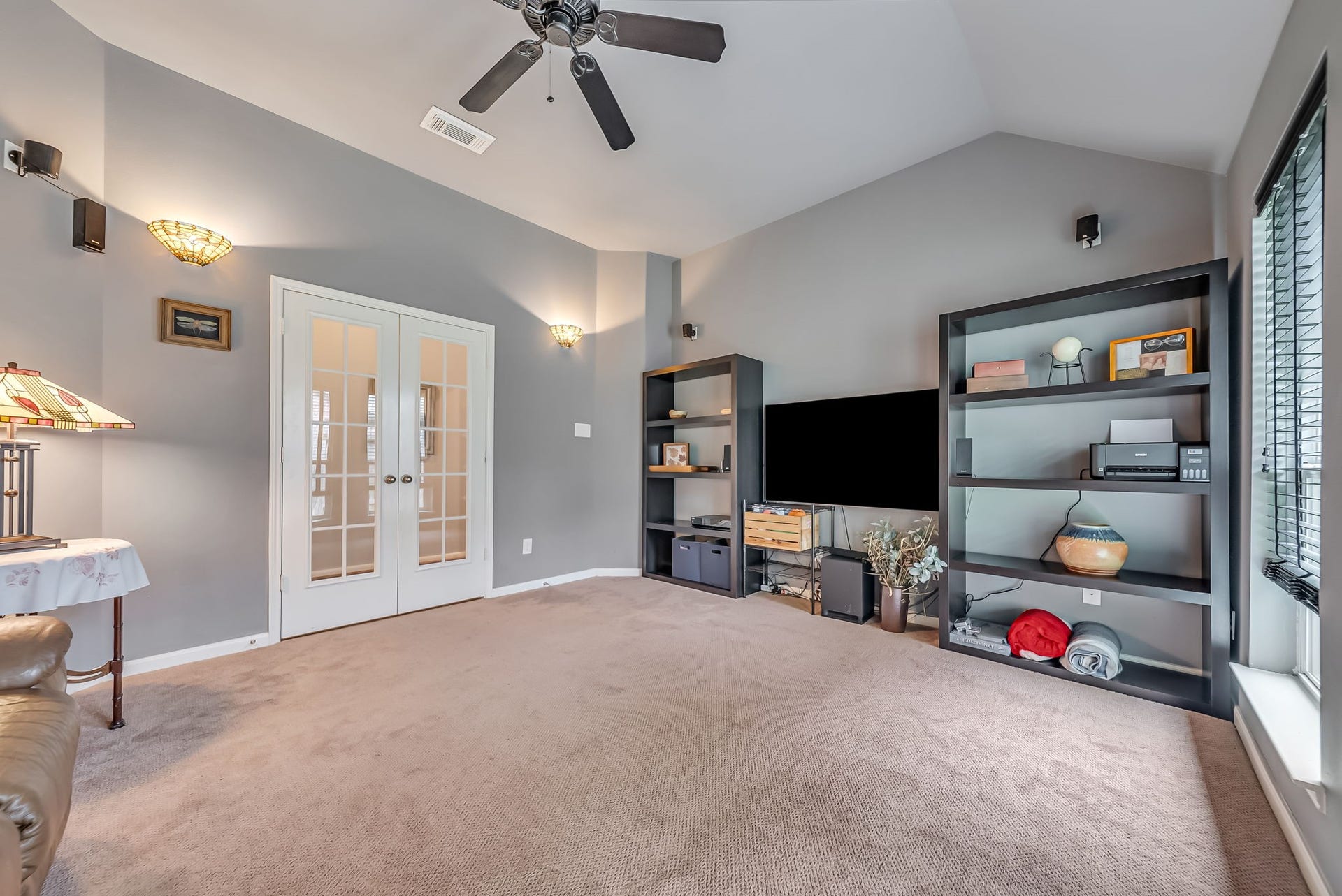1859 Pembrook Circle, Conroe, TX 77301 1859 Pembrook Circle, Conroe, TX 77301