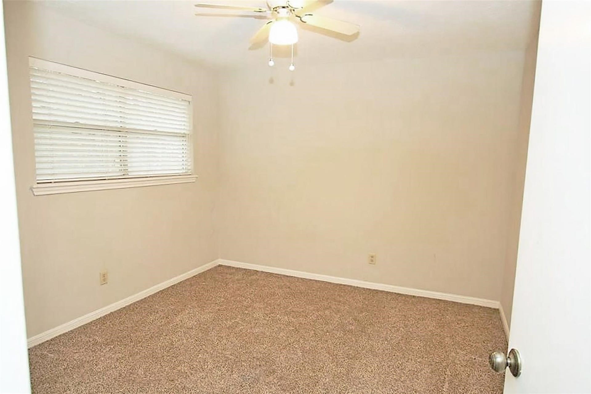 15114 Rolling Oaks Drive, Houston, TX 77070 15114 Rolling Oaks Drive, Houston, TX 77070