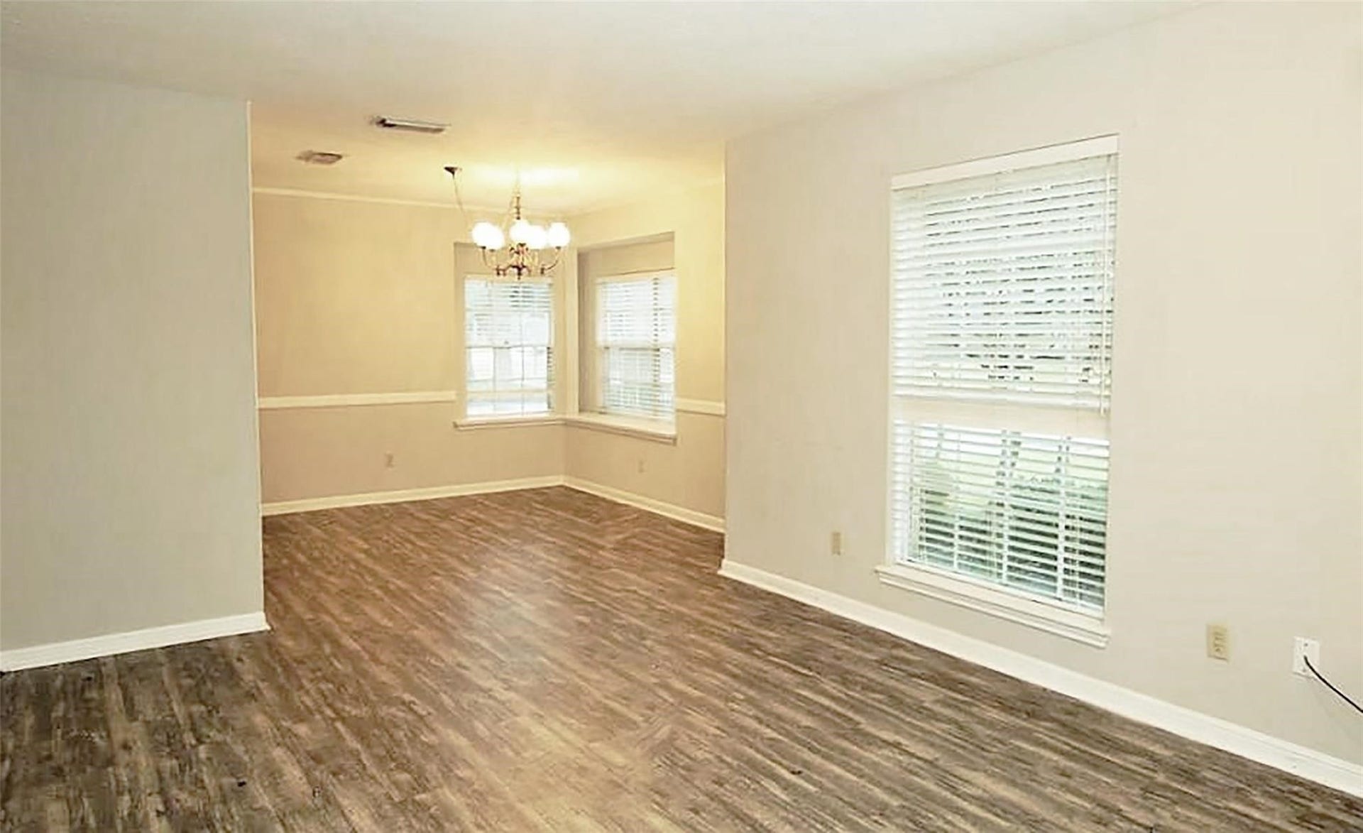 15114 Rolling Oaks Drive, Houston, TX 77070 15114 Rolling Oaks Drive, Houston, TX 77070