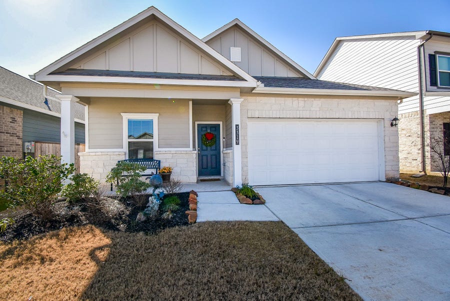 Property photo for 3319 Morning Fog Drive, Richmond, TX