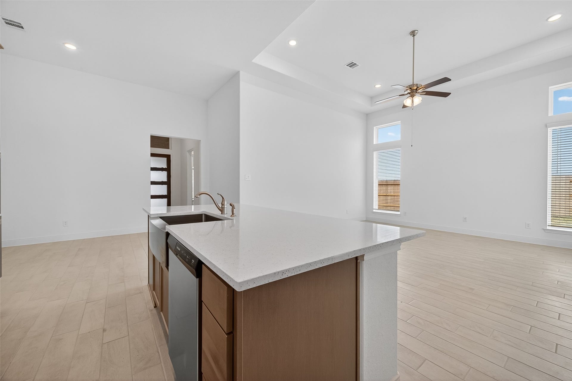 13613 Windward Mist Drive, Texas City, TX 77568
