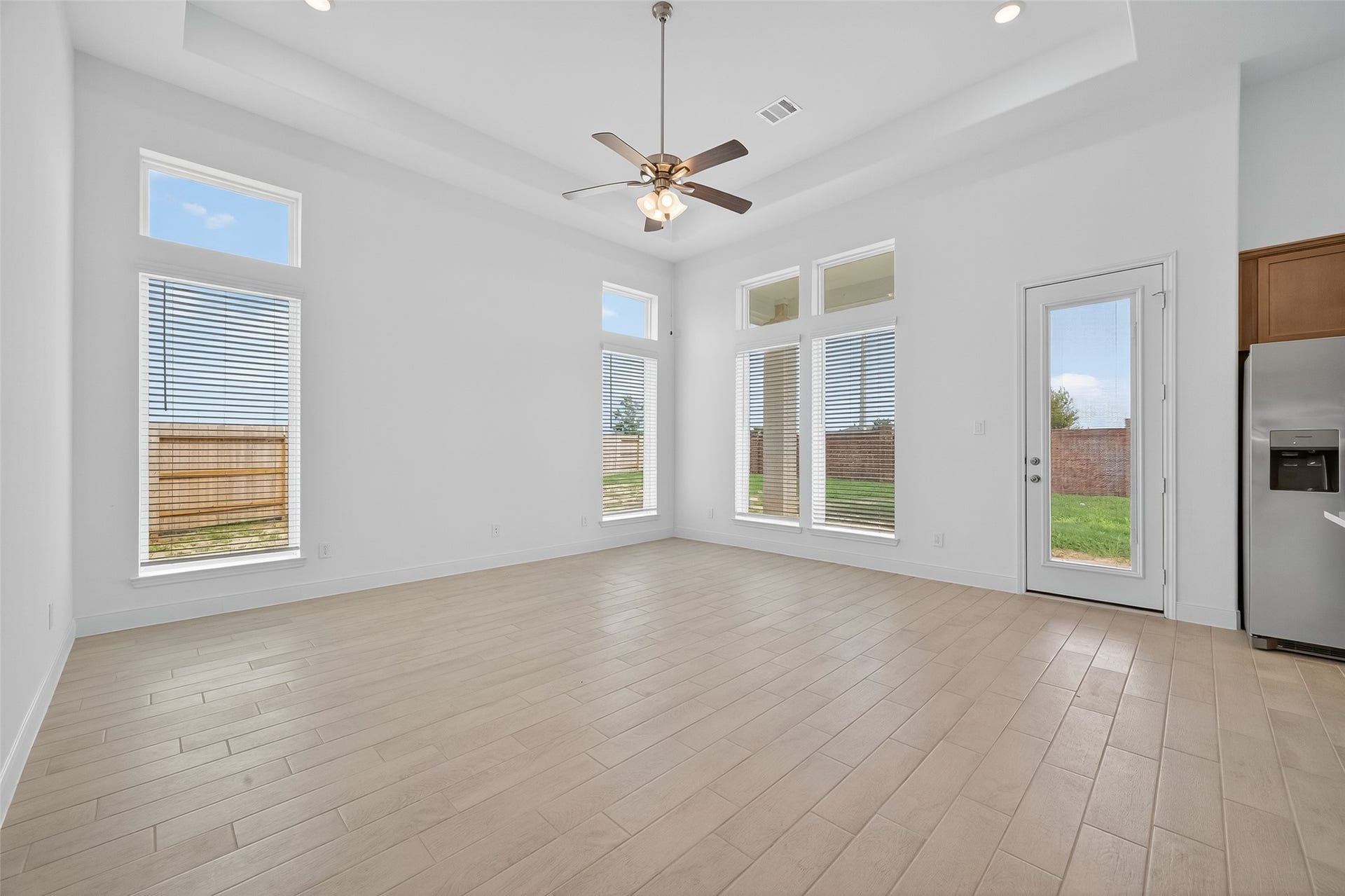 13613 Windward Mist Drive, Texas City, TX 77568