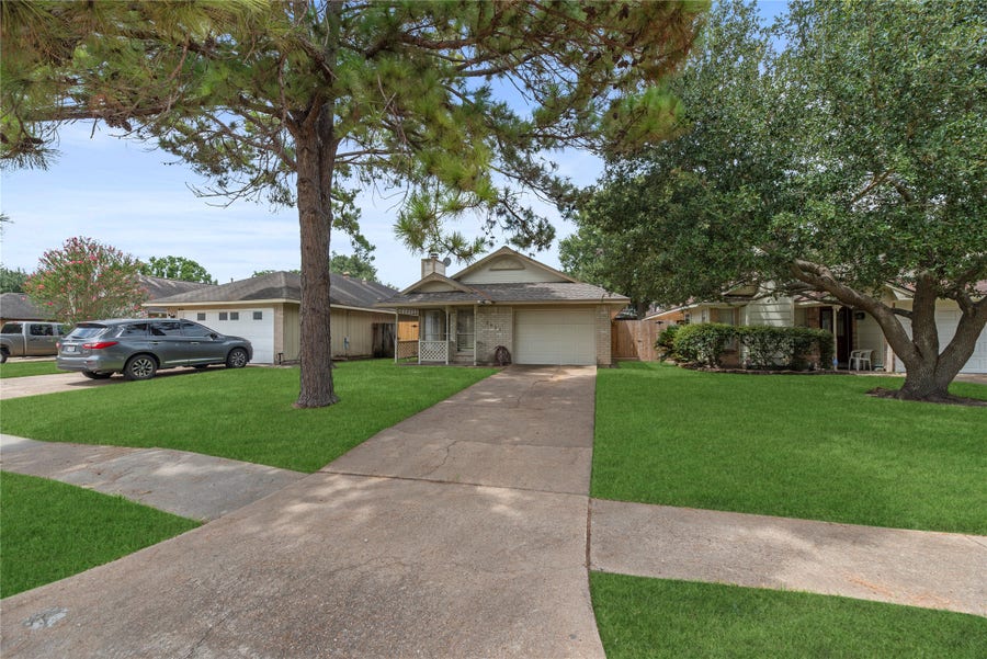 Property photo for 8622 Ashlawn Drive, Houston, TX