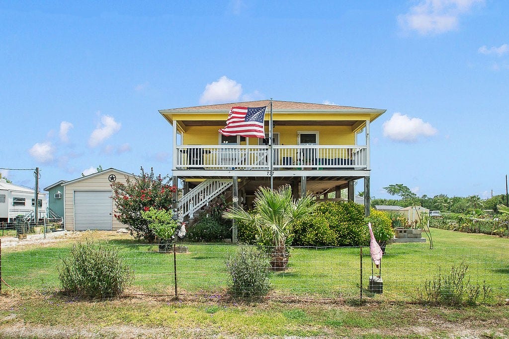 727 18th Street, Dickinson, TX 77539 727 18th Street, Dickinson, TX 77539
