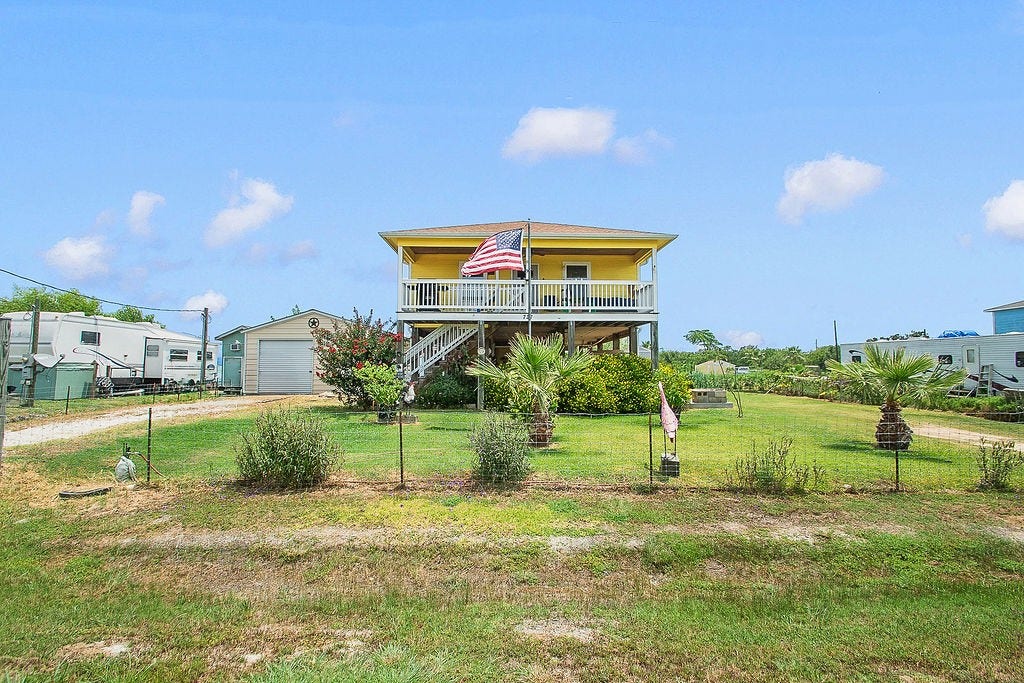727 18th Street, Dickinson, TX 77539 727 18th Street, Dickinson, TX 77539
