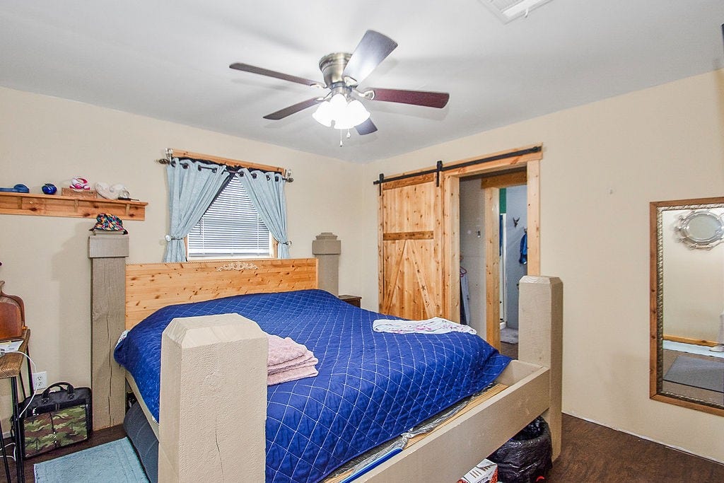 727 18th Street, Dickinson, TX 77539 727 18th Street, Dickinson, TX 77539