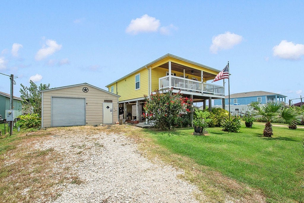 727 18th Street, Dickinson, TX 77539 727 18th Street, Dickinson, TX 77539