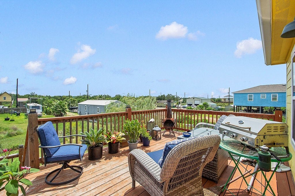 727 18th Street, Dickinson, TX 77539 727 18th Street, Dickinson, TX 77539