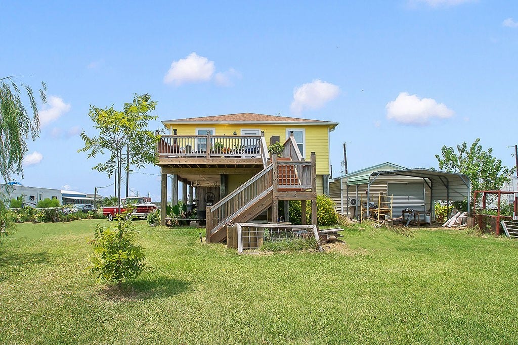 727 18th Street, Dickinson, TX 77539 727 18th Street, Dickinson, TX 77539