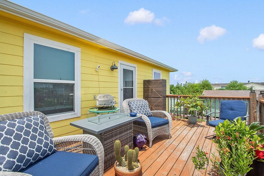 727 18th Street, Dickinson, TX 77539 727 18th Street, Dickinson, TX 77539