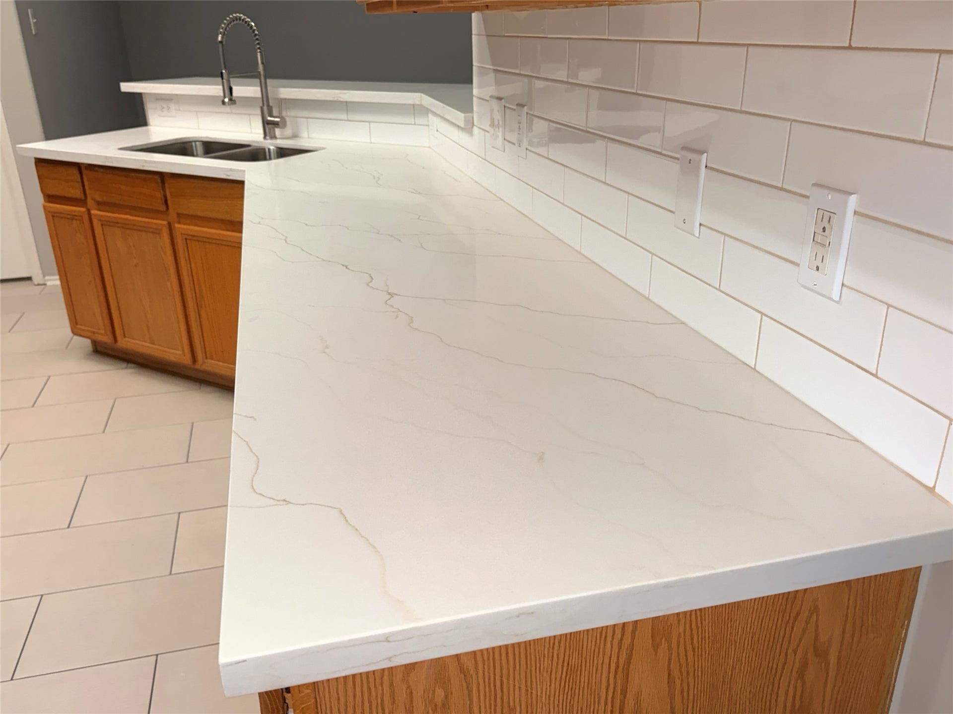 14227 Willow Mountain Lane, Houston, TX 77047 Spacious Countertops