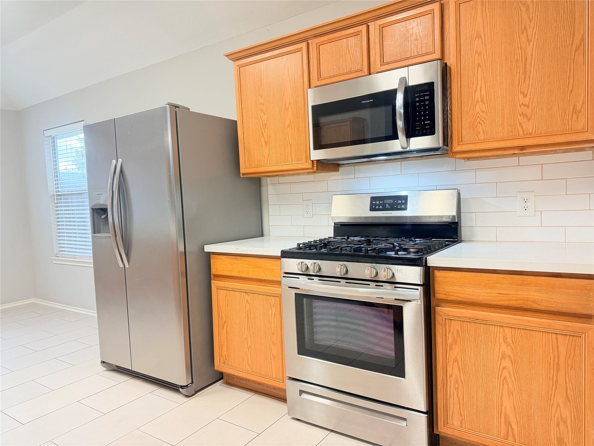 14227 Willow Mountain Lane, Houston, TX 77047 Updated, with you in mind.