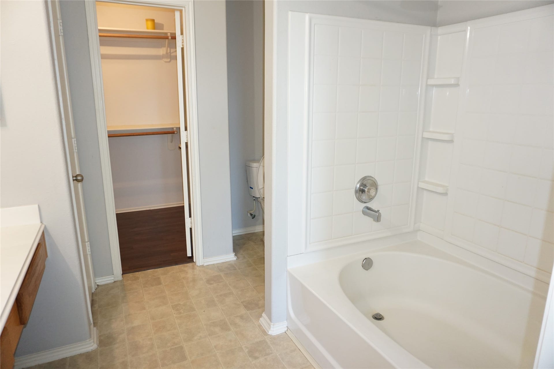 14227 Willow Mountain Lane, Houston, TX 77047 14227 Willow Mountain Lane, Houston, TX 77047