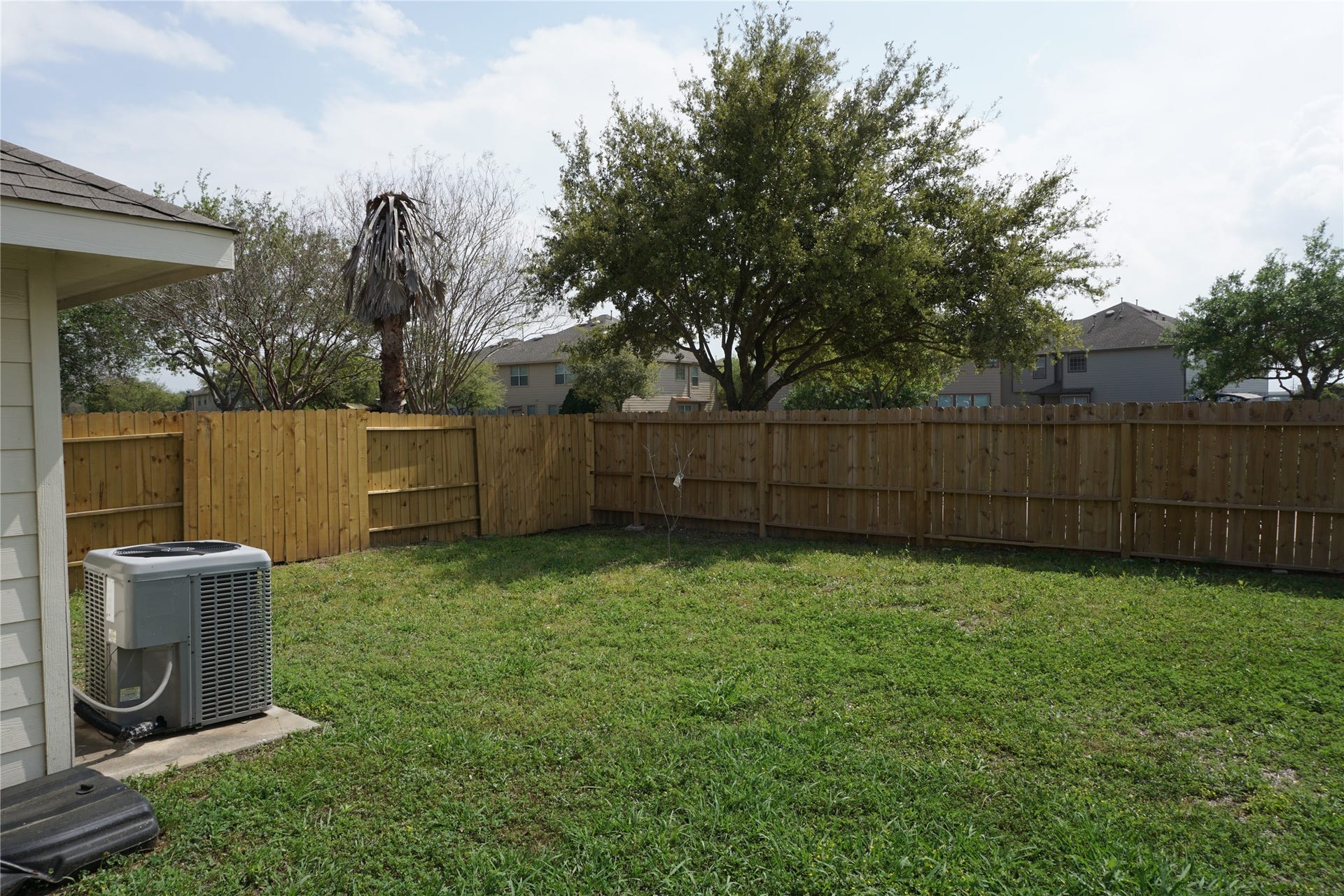 14227 Willow Mountain Lane, Houston, TX 77047 14227 Willow Mountain Lane, Houston, TX 77047