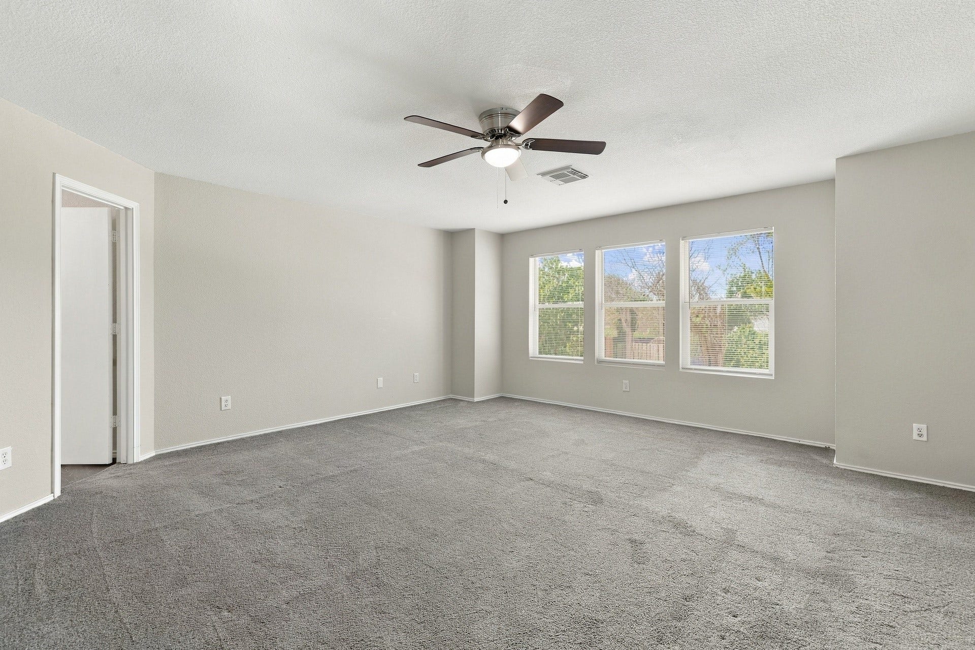 14411 Moreno Avenue, Houston, TX 77045 14411 Moreno Avenue, Houston, TX 77045