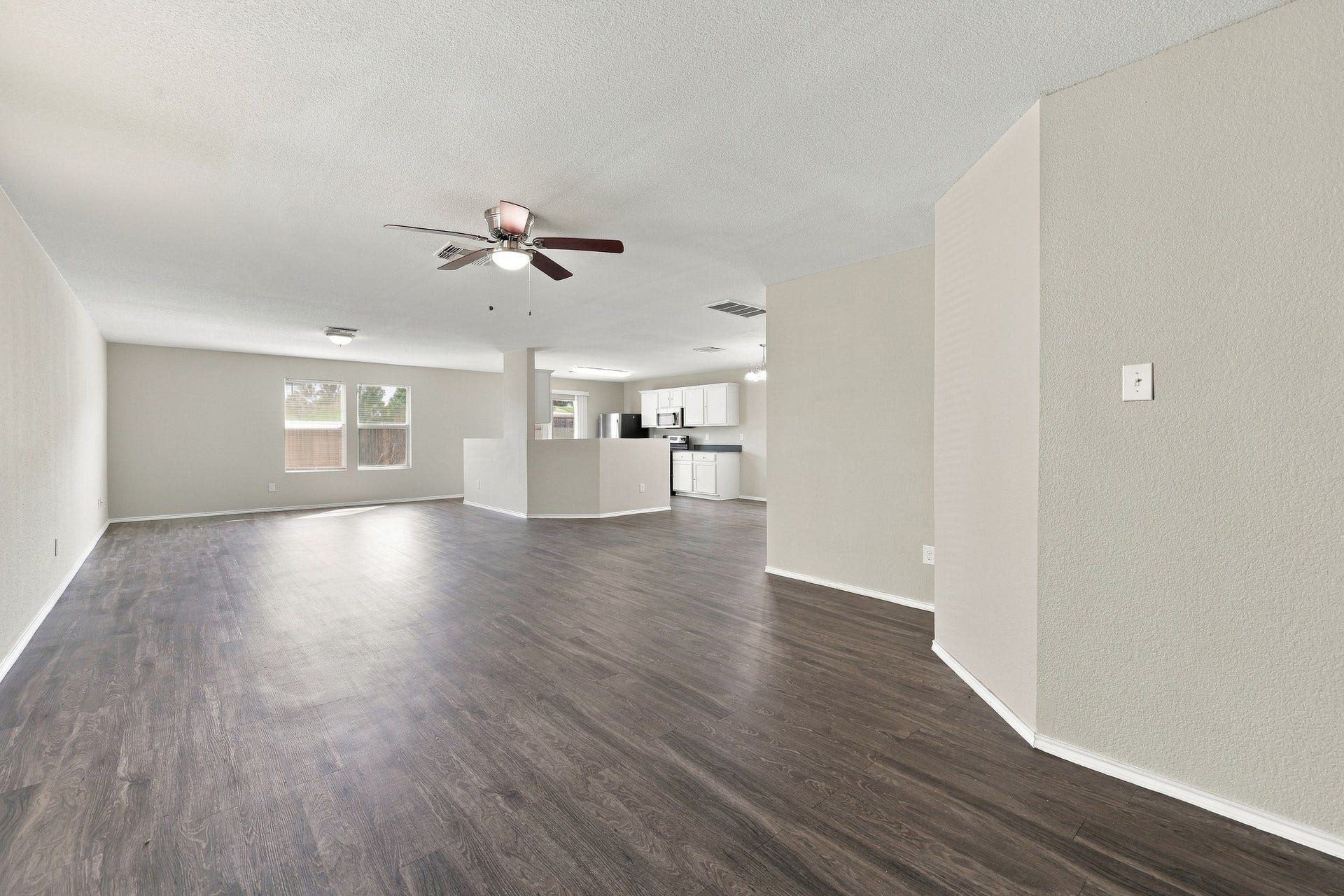 14411 Moreno Avenue, Houston, TX 77045 14411 Moreno Avenue, Houston, TX 77045