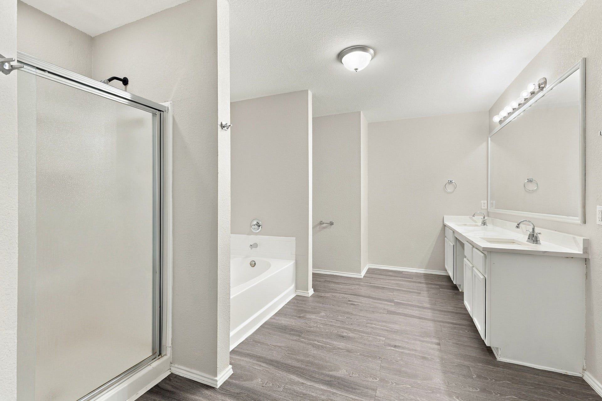 14411 Moreno Avenue, Houston, TX 77045 14411 Moreno Avenue, Houston, TX 77045
