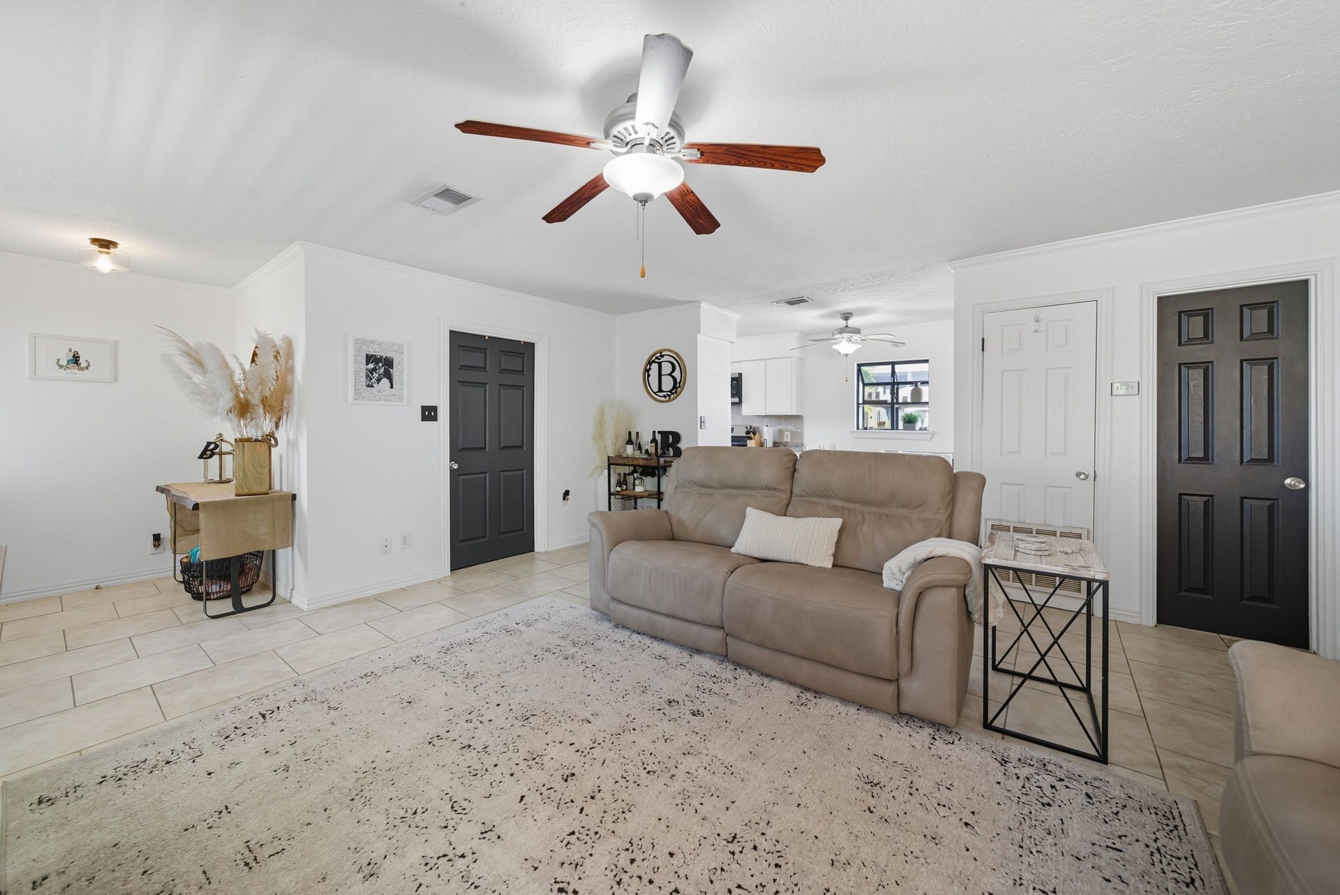 439 Pompano Street, Bayou Vista, TX 77563 439 Pompano Street, Bayou Vista, TX 77563