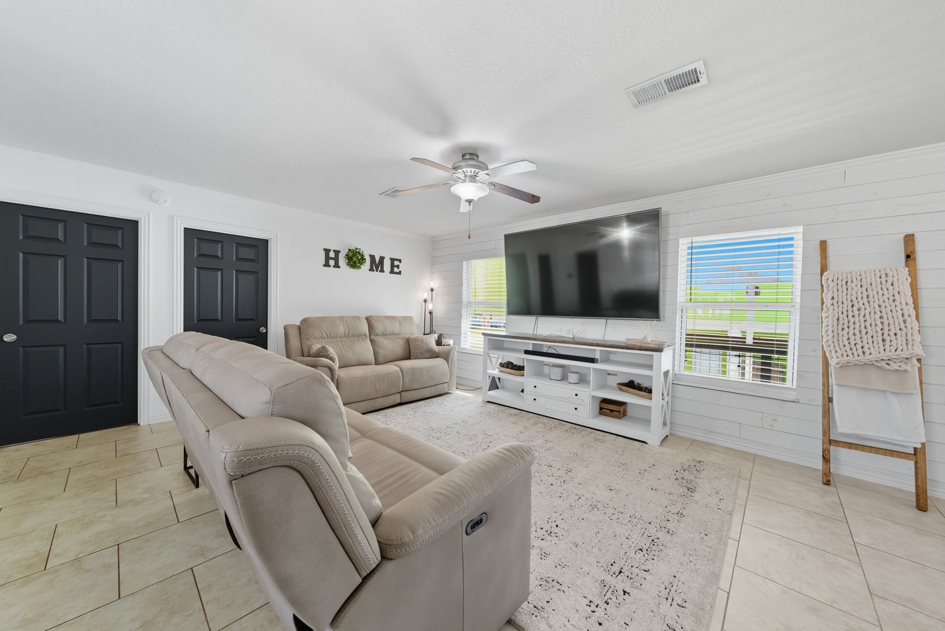 439 Pompano Street, Bayou Vista, TX 77563 439 Pompano Street, Bayou Vista, TX 77563