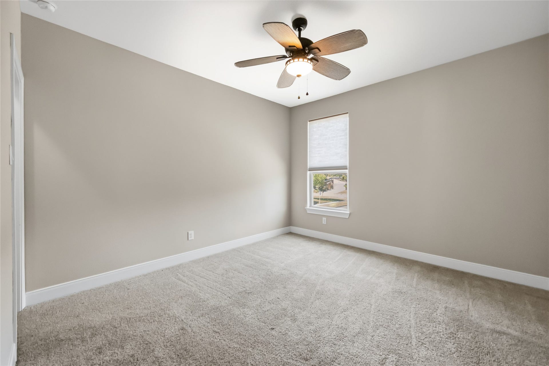 5515 Satterfield Lane, Houston, TX 77084 5515 Satterfield Lane, Houston, TX 77084