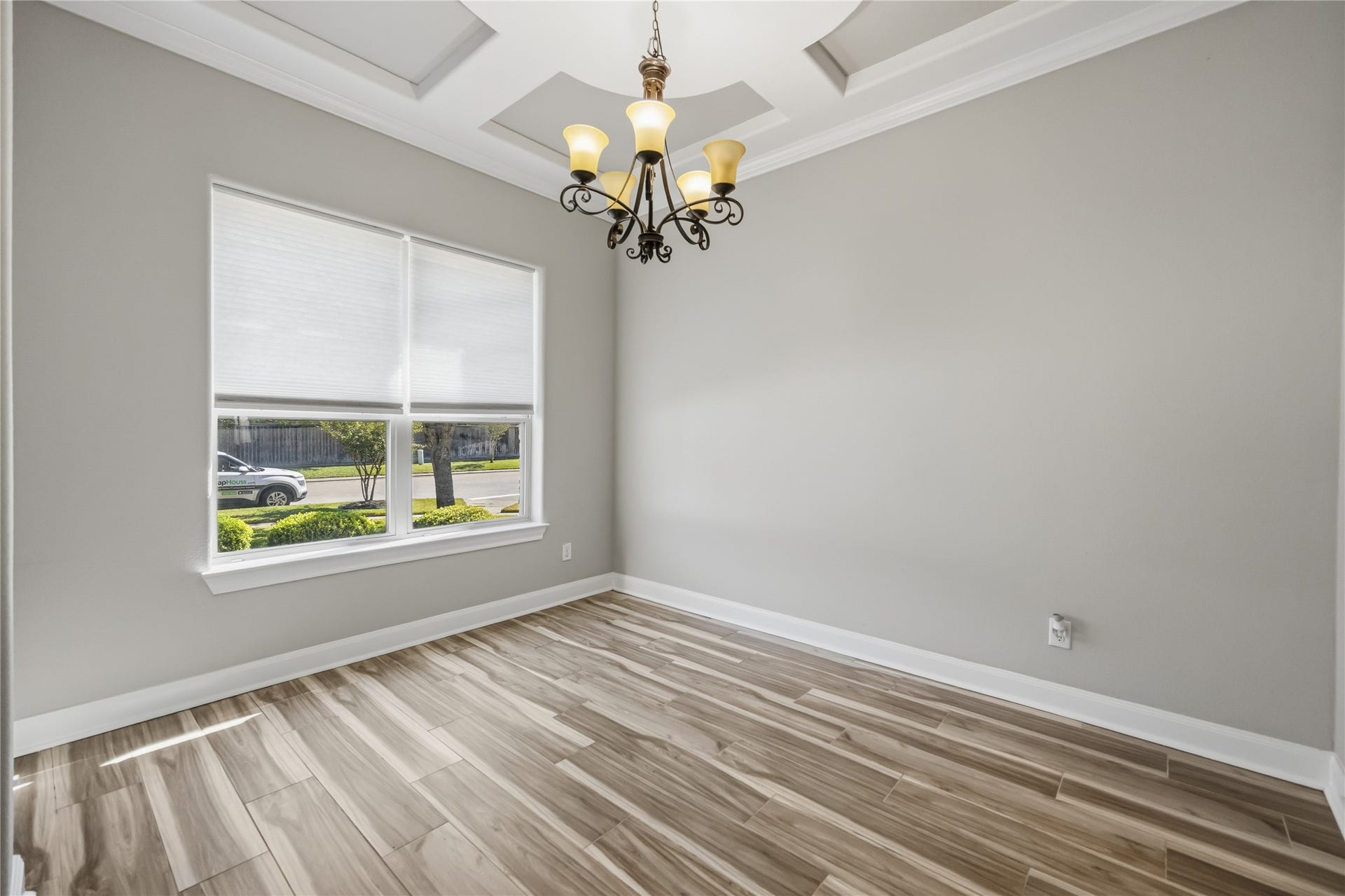 5515 Satterfield Lane, Houston, TX 77084 5515 Satterfield Lane, Houston, TX 77084