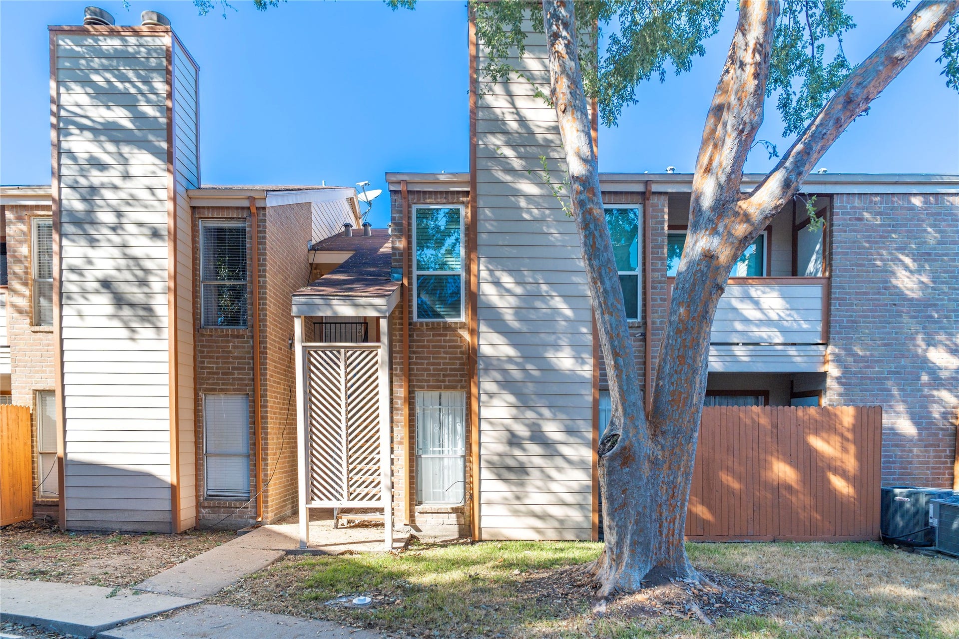 10202 Forum Park Drive, #211, Houston, TX 77036