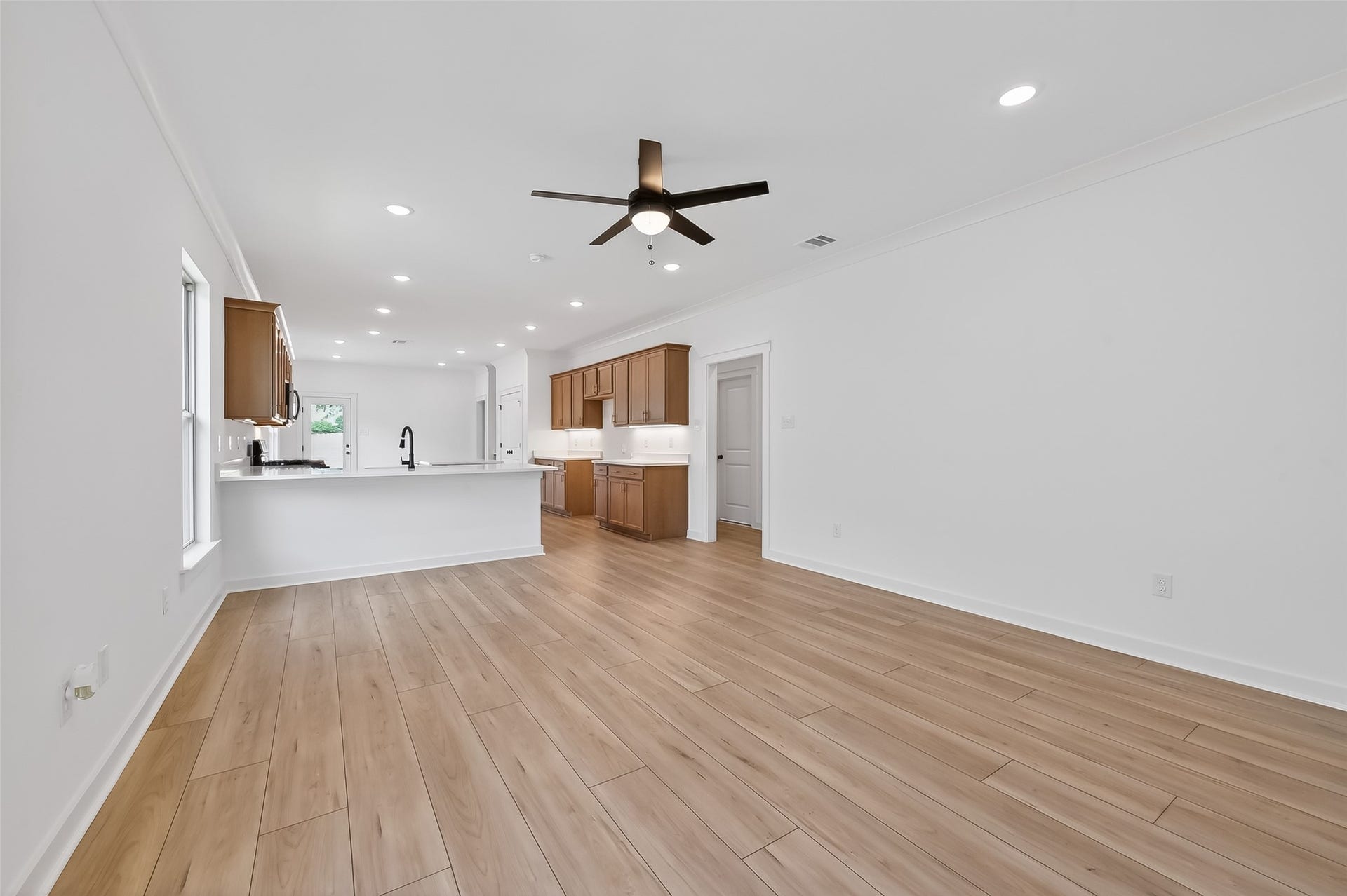 40704 Pessi Road, Magnolia, TX 77354 40704 Pessi Road, Magnolia, TX 77354
