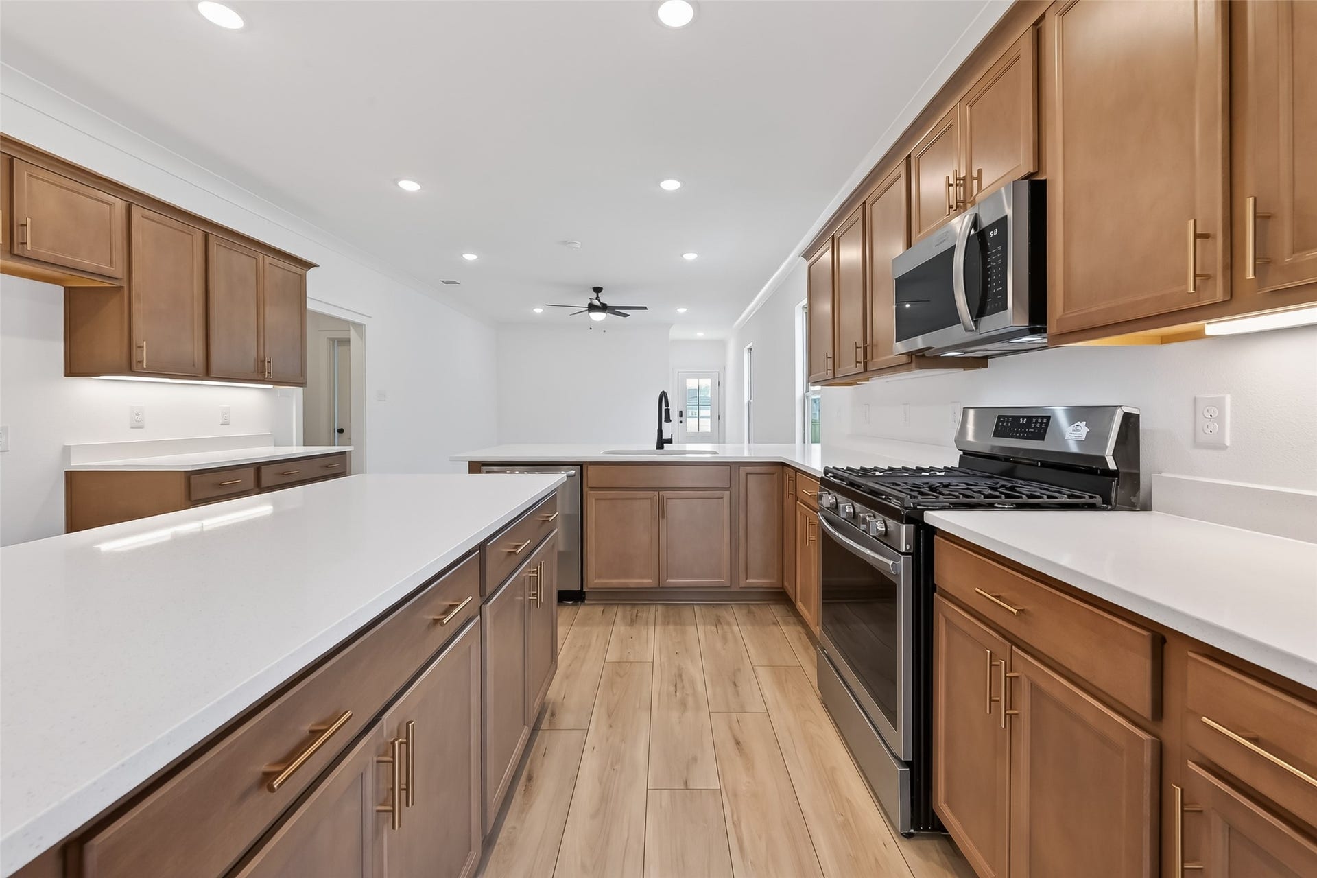 40704 Pessi Road, Magnolia, TX 77354 40704 Pessi Road, Magnolia, TX 77354