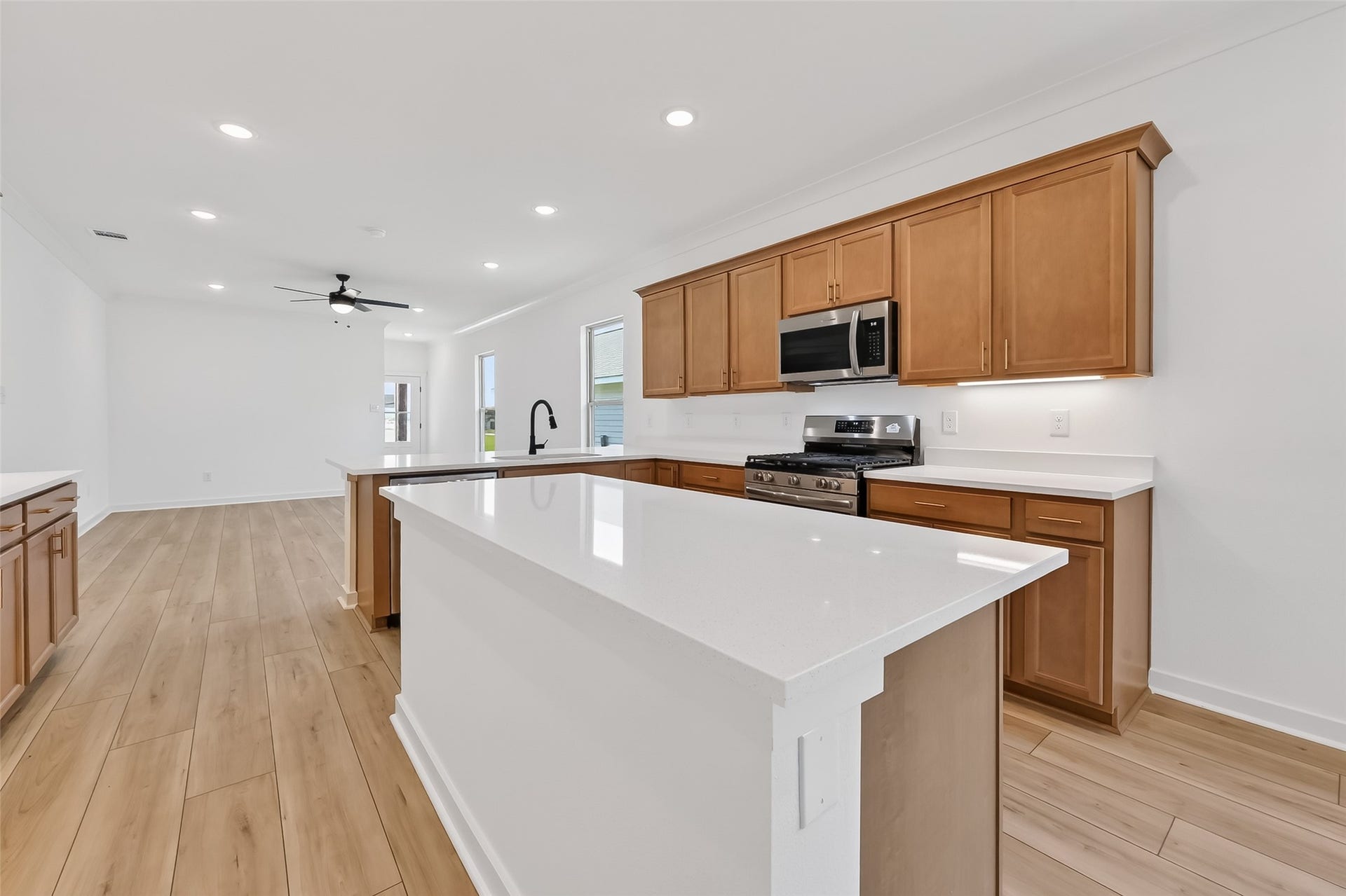 40704 Pessi Road, Magnolia, TX 77354 40704 Pessi Road, Magnolia, TX 77354