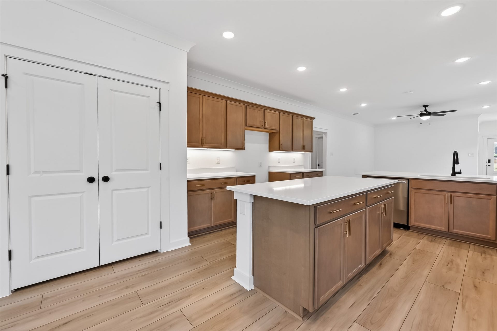 40704 Pessi Road, Magnolia, TX 77354 40704 Pessi Road, Magnolia, TX 77354