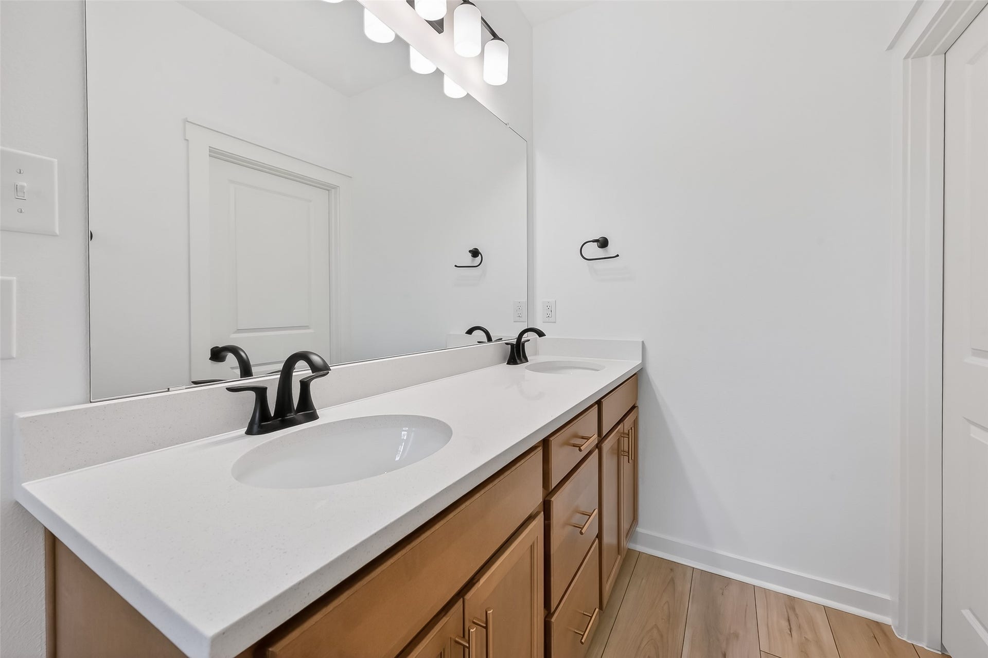 40704 Pessi Road, Magnolia, TX 77354 40704 Pessi Road, Magnolia, TX 77354