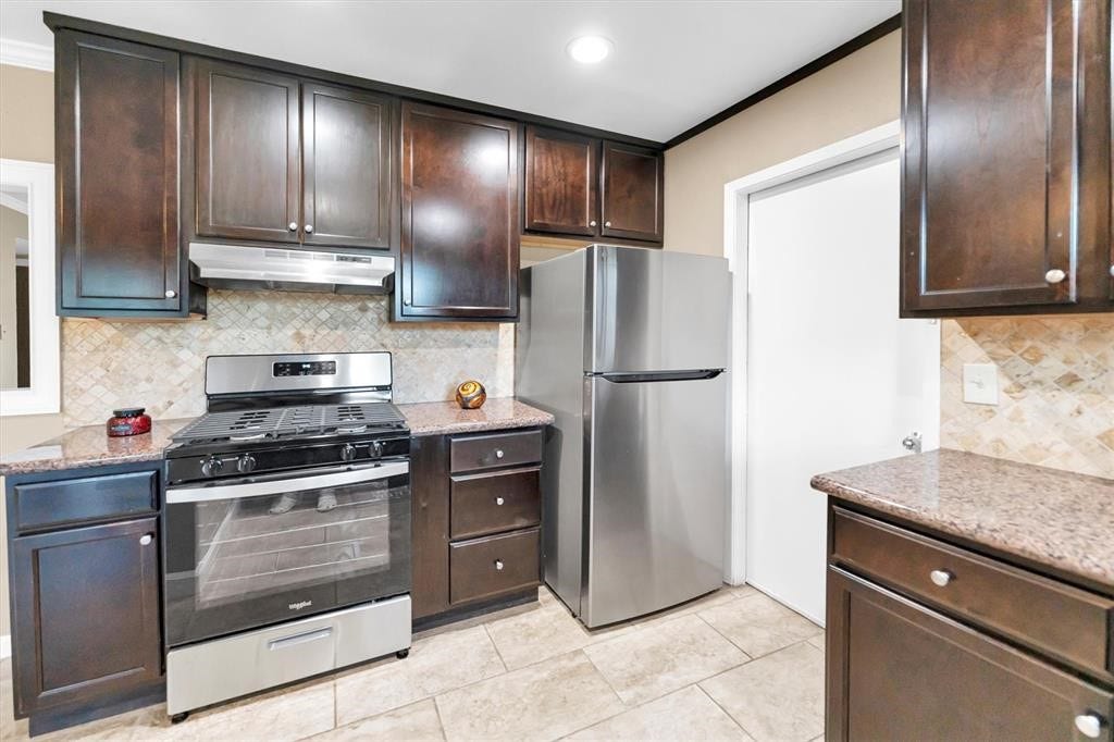 7621 Parker Road, Houston, TX 77016
